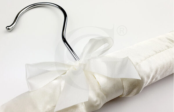 Percha de madera 2045